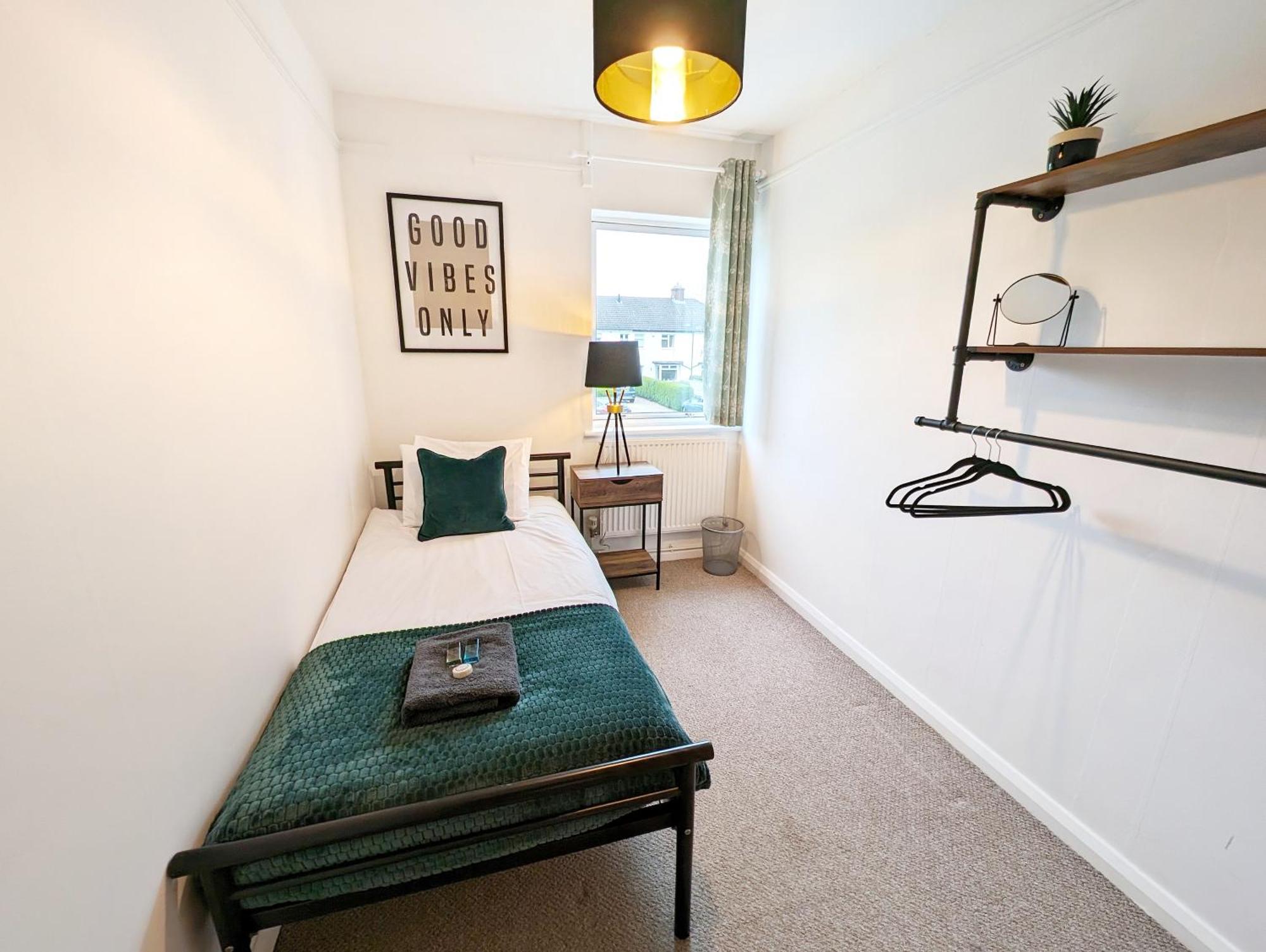 Central Cambridge, Charming 3-Bed House With Free Parking! 外观 照片