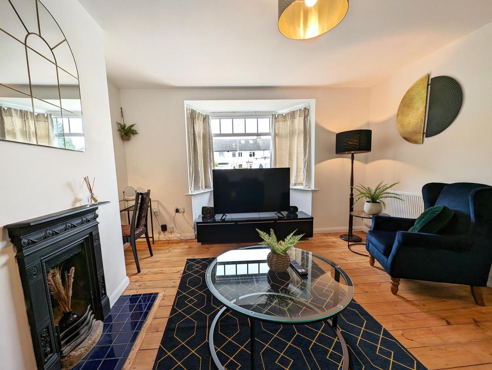 Central Cambridge, Charming 3-Bed House With Free Parking! 外观 照片